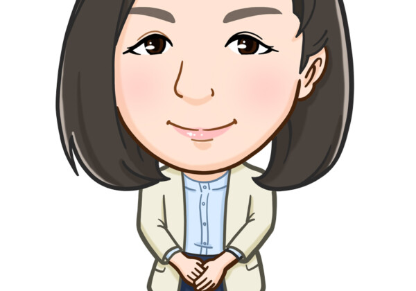 手を前で揃えた自然な立ち姿の女性全身似顔絵